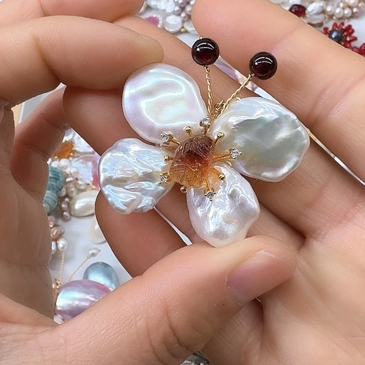 淡水珍珠胸饰银S925镶嵌
