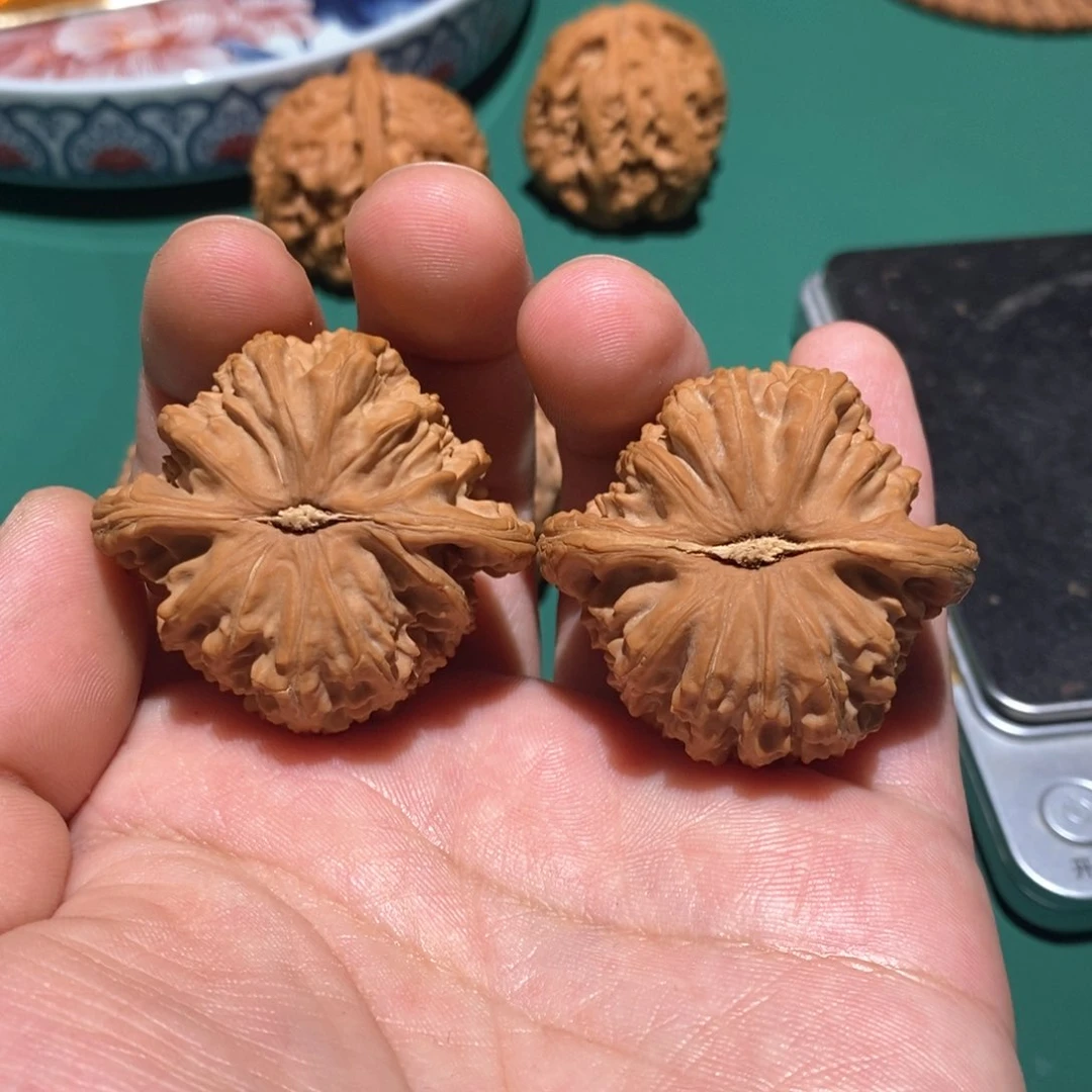 文玩核桃吊坠_****/41白狮子全品