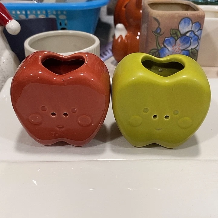摆件陶盆有孔 微瑕介意勿拍