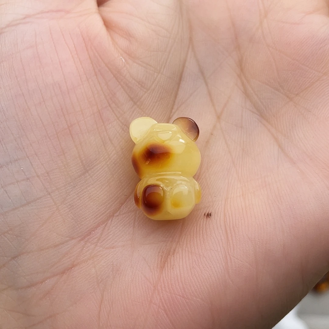 琥珀吊坠(赠链)未镶嵌