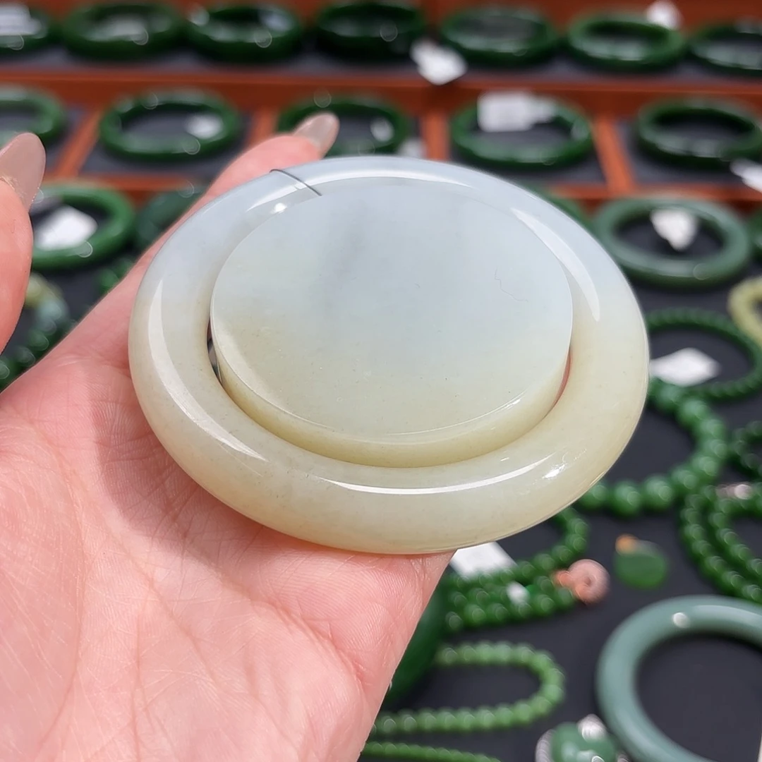 和田玉未镶嵌手镯58 59圈