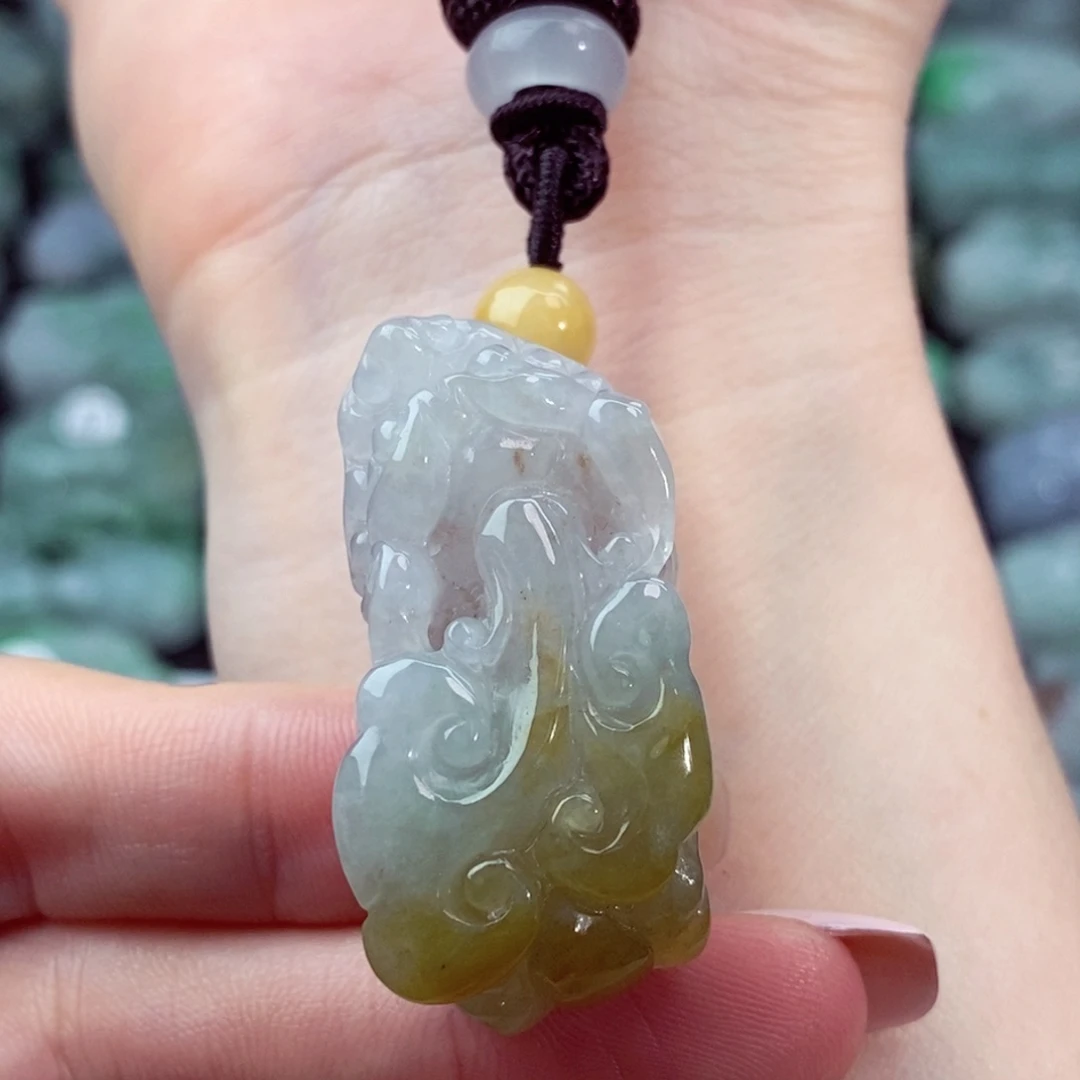 颈饰未镶嵌翡翠天然