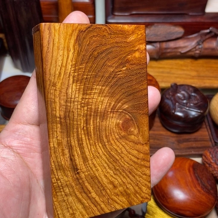 黄花梨/降香黄檀烟盒微瑕