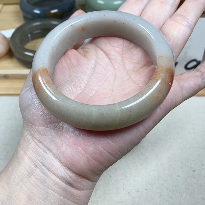 石英质玉手镯未镶嵌微瑕