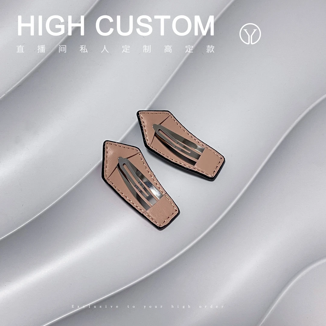 星球字母漆皮BB夹一只装