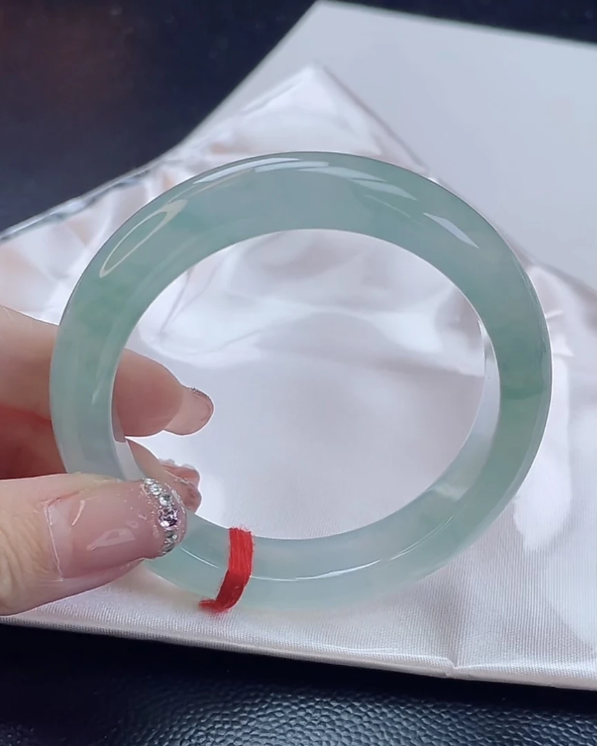 翡翠手镯未镶嵌翡翠SS