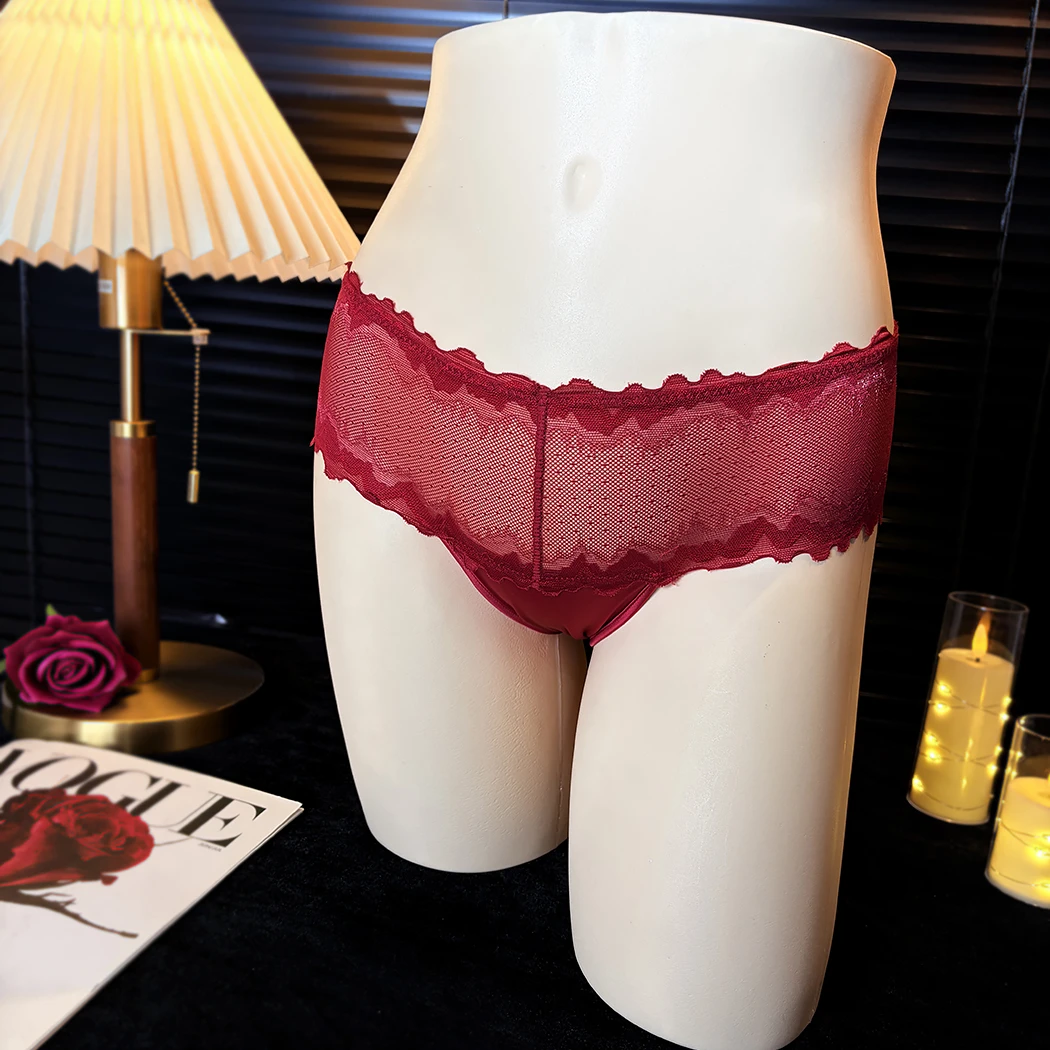 高级感轻奢蕾丝女士内裤中低腰柔软舒适纯欲诱惑三角裤火辣短裤