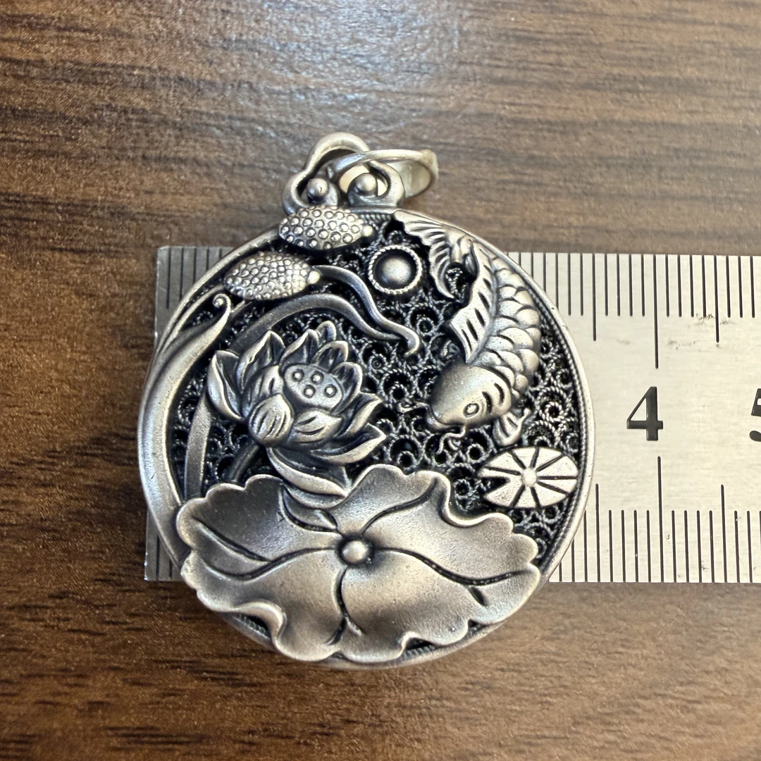 足银银制品 纯银吊坠（六十七）荷花鱼，999足银，复古镂空。（16.5）
