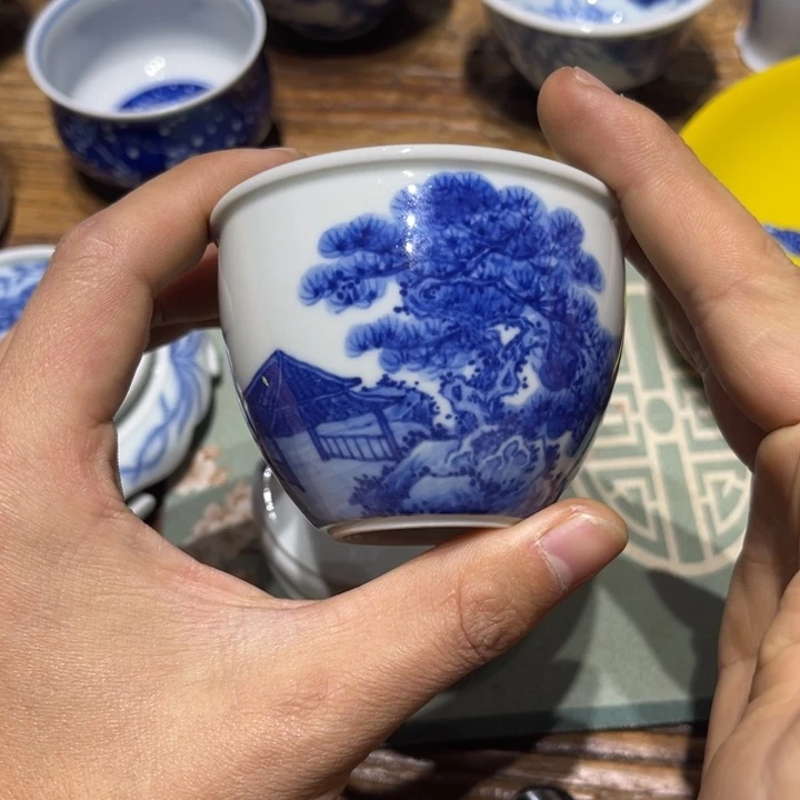 景德镇陶瓷青花主人杯
