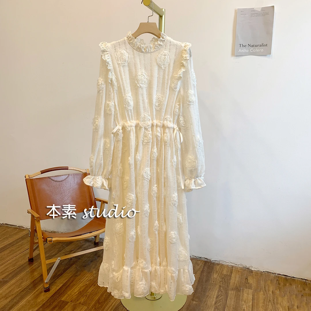 镜中花C3247剪花腰侧抽绳蕾丝边立领连衣裙