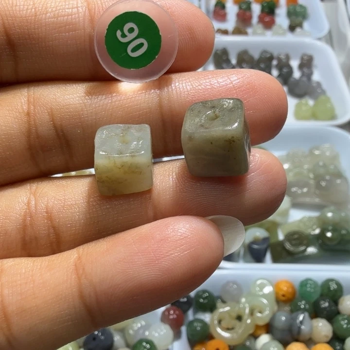未镶嵌和田玉珠宝半成品
