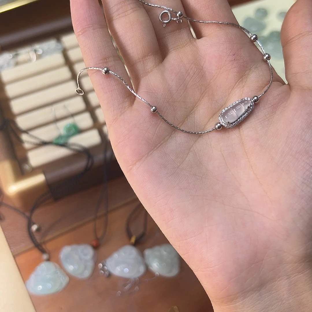 小****翡翠银S925镶嵌颈饰