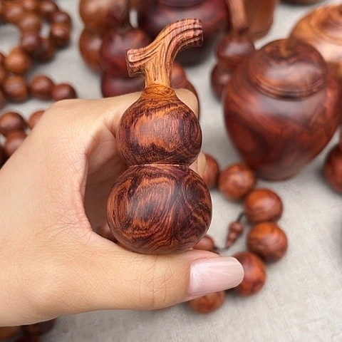 黄花梨/降香黄檀把件7*7海南黄花梨