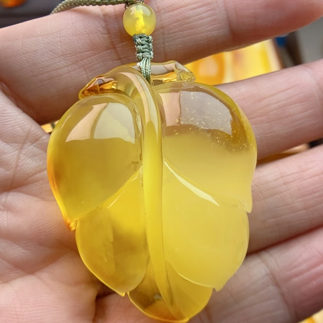 琥珀颈饰未镶嵌金枝玉叶