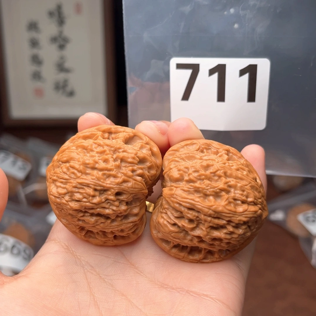 文玩核桃吊坠娜****?绣球43+