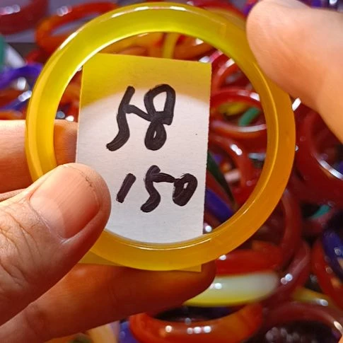 玛瑙/玉髓手镯未镶嵌