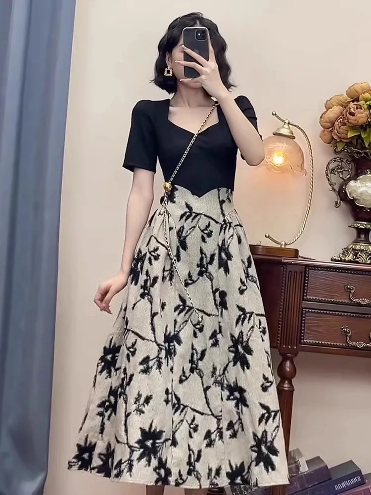 赫本风时尚连衣裙女夏季2025新款法式复古修身显瘦高级感气质长裙