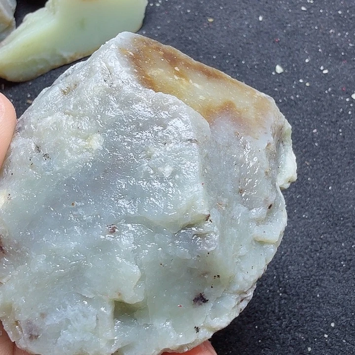 和田玉（糖玉）未镶嵌珠宝半成品