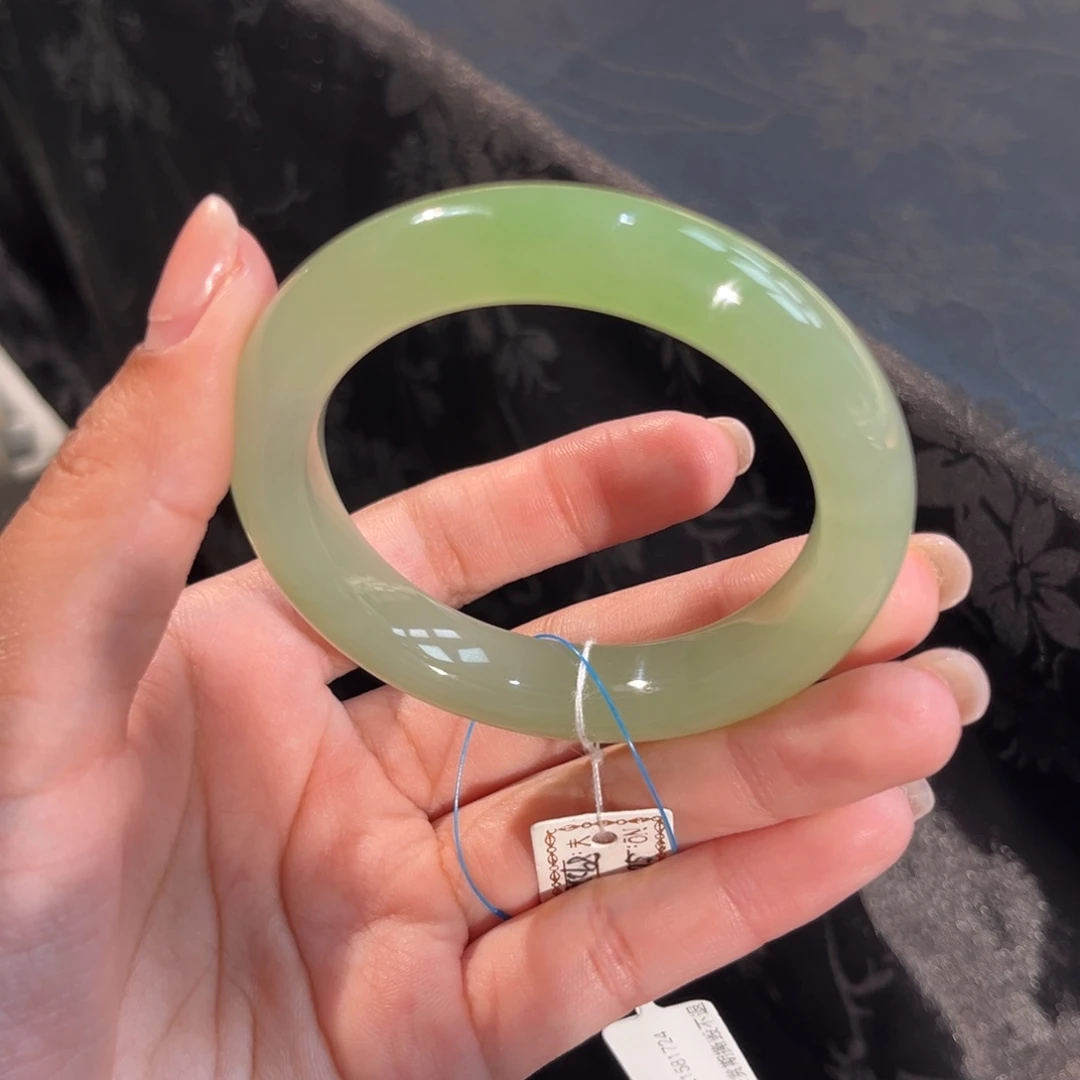 和田玉未镶嵌手镯冰胶翠