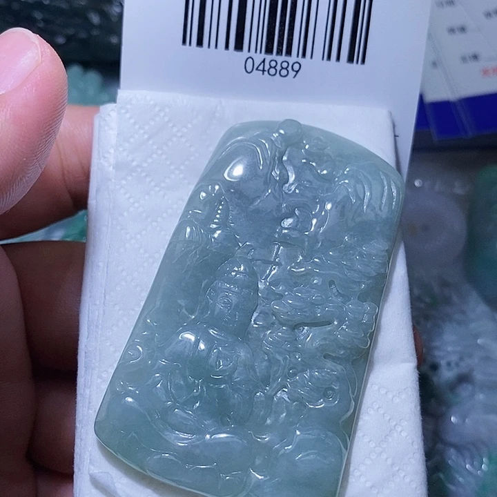 颈饰未镶嵌翡翠天光墟翡翠市场现金代购