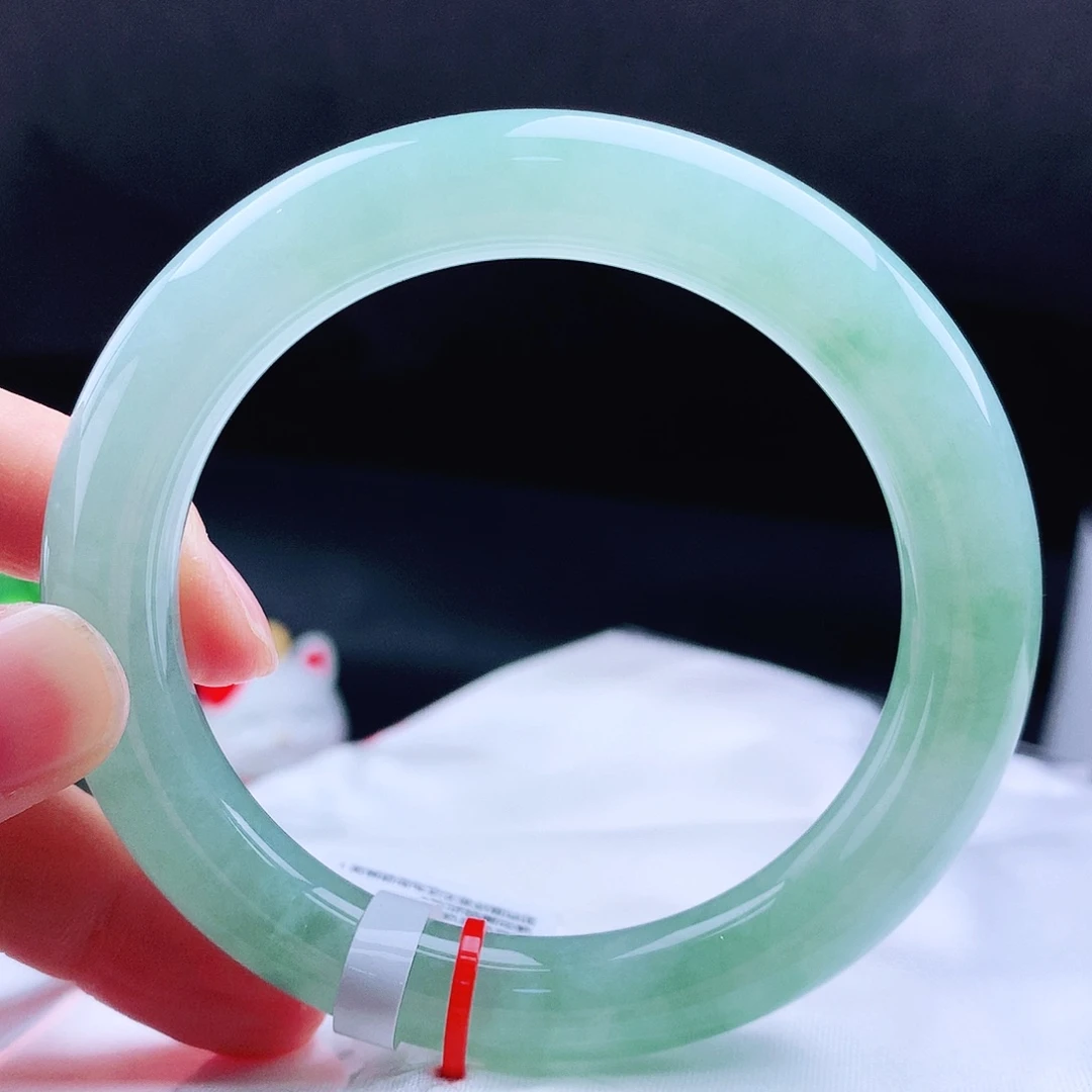 未镶嵌手镯翡翠58冰满绿