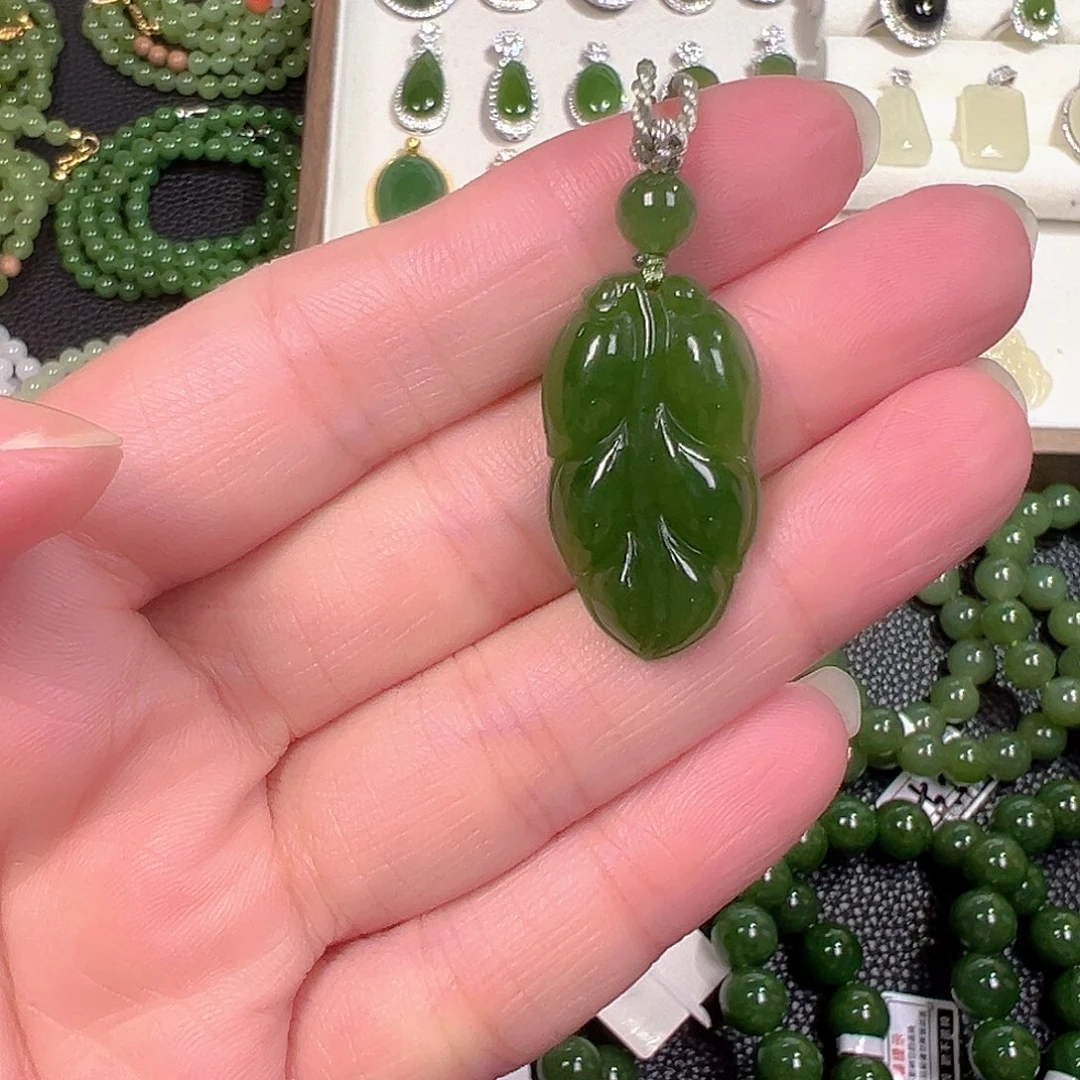 和田玉（碧玉）未镶嵌颈饰