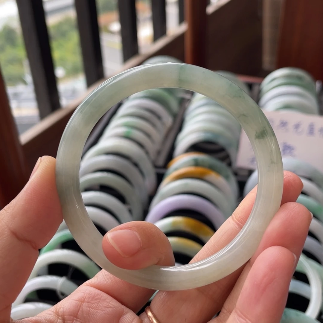 翡翠未镶嵌手镯手镯