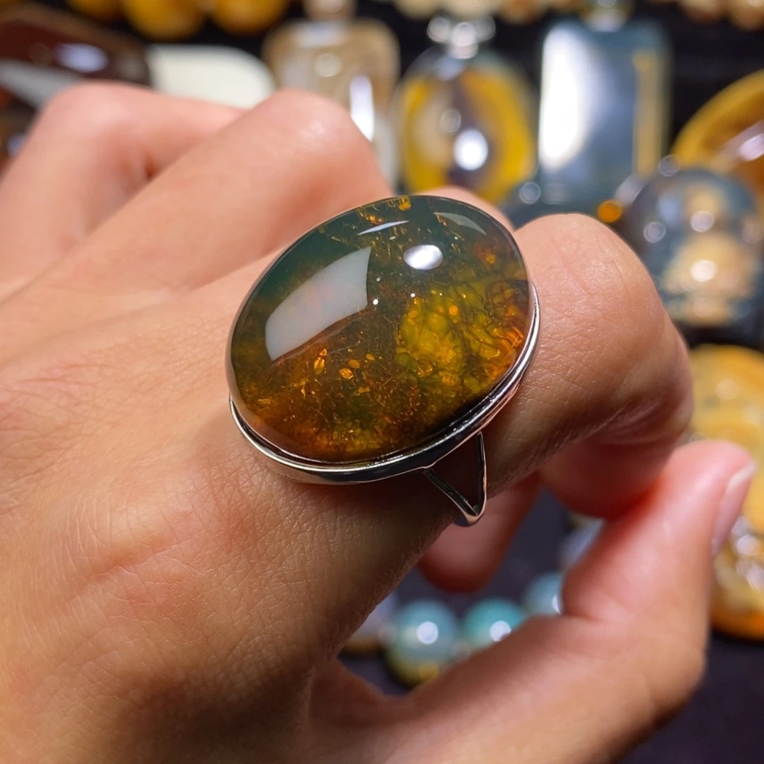 琥珀未镶嵌颈饰戒指「不退换」25×19.7mm