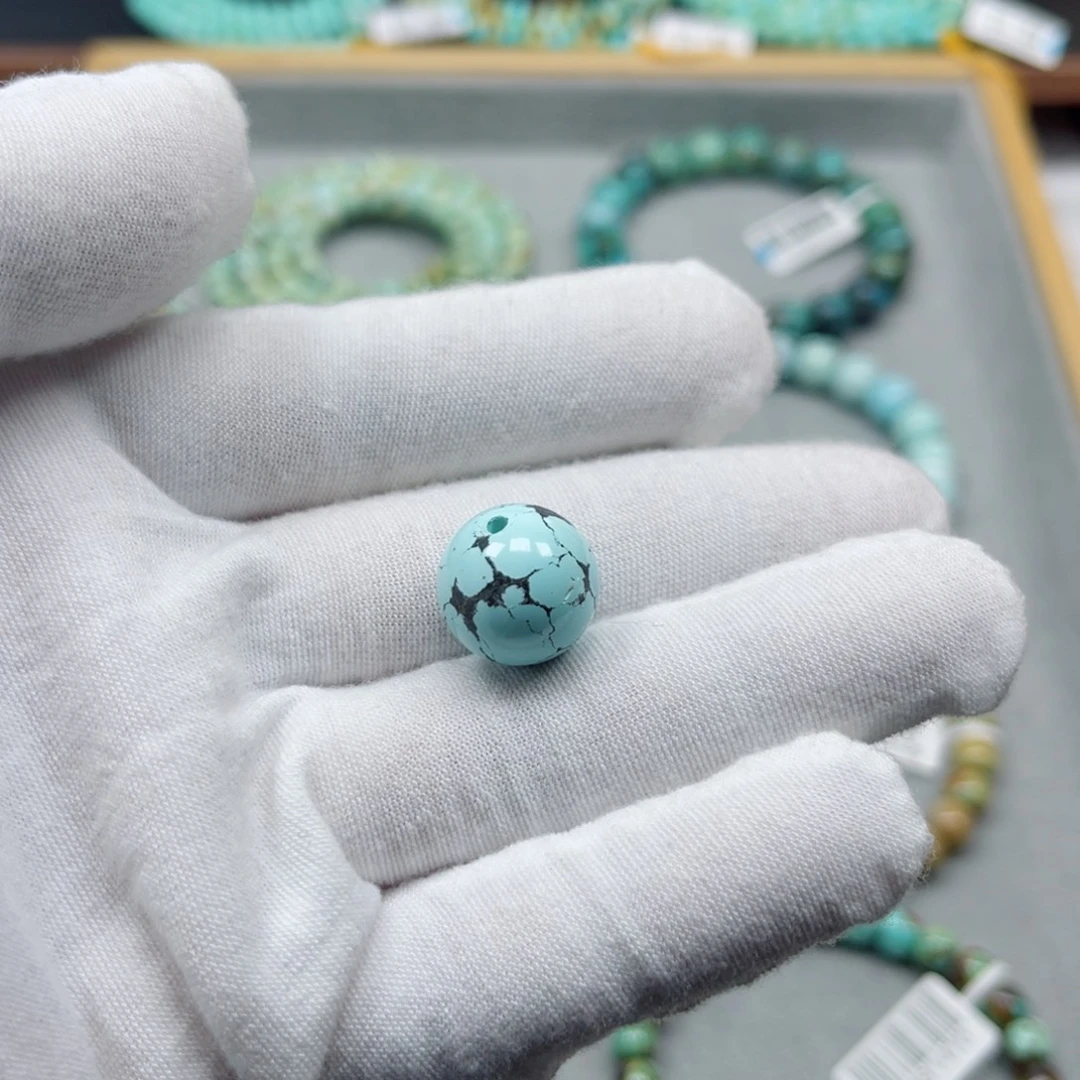 绿松石未镶嵌挂件