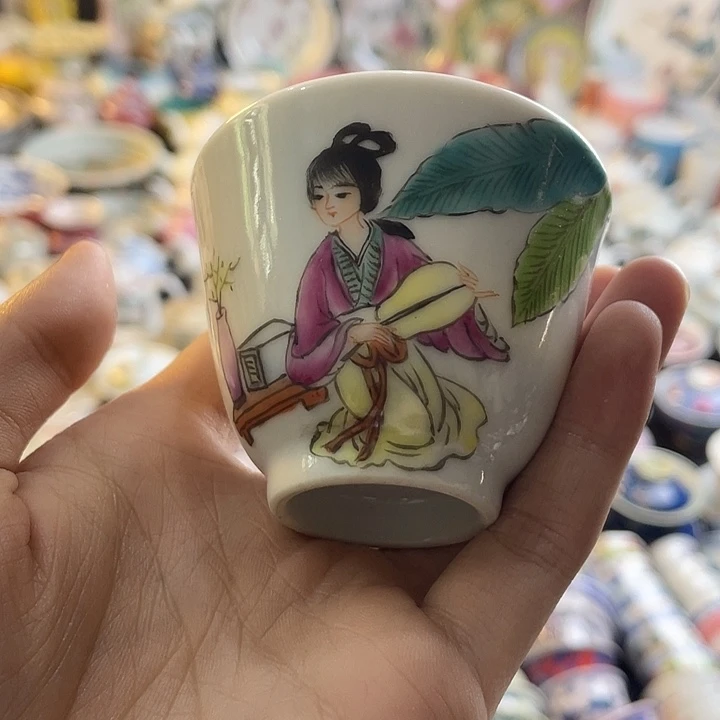 瓷片今天爱吃大米饭