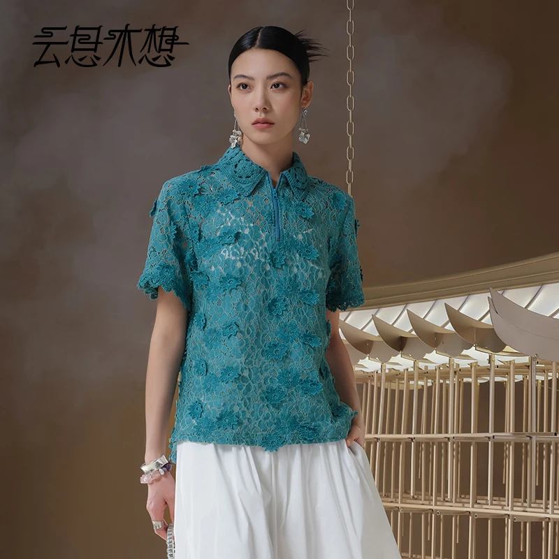 Ysimo-X云思木想 芸芸繁花 立体花朵侧开叉Polo领T恤13080