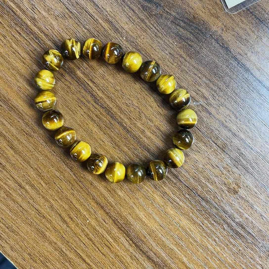 水晶手串。未镶嵌