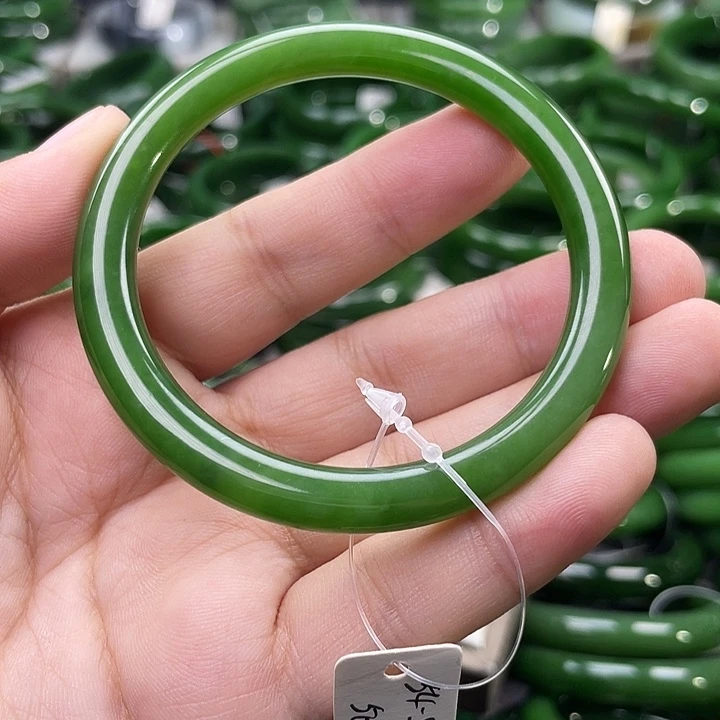 未镶嵌手镯和田玉（碧玉）