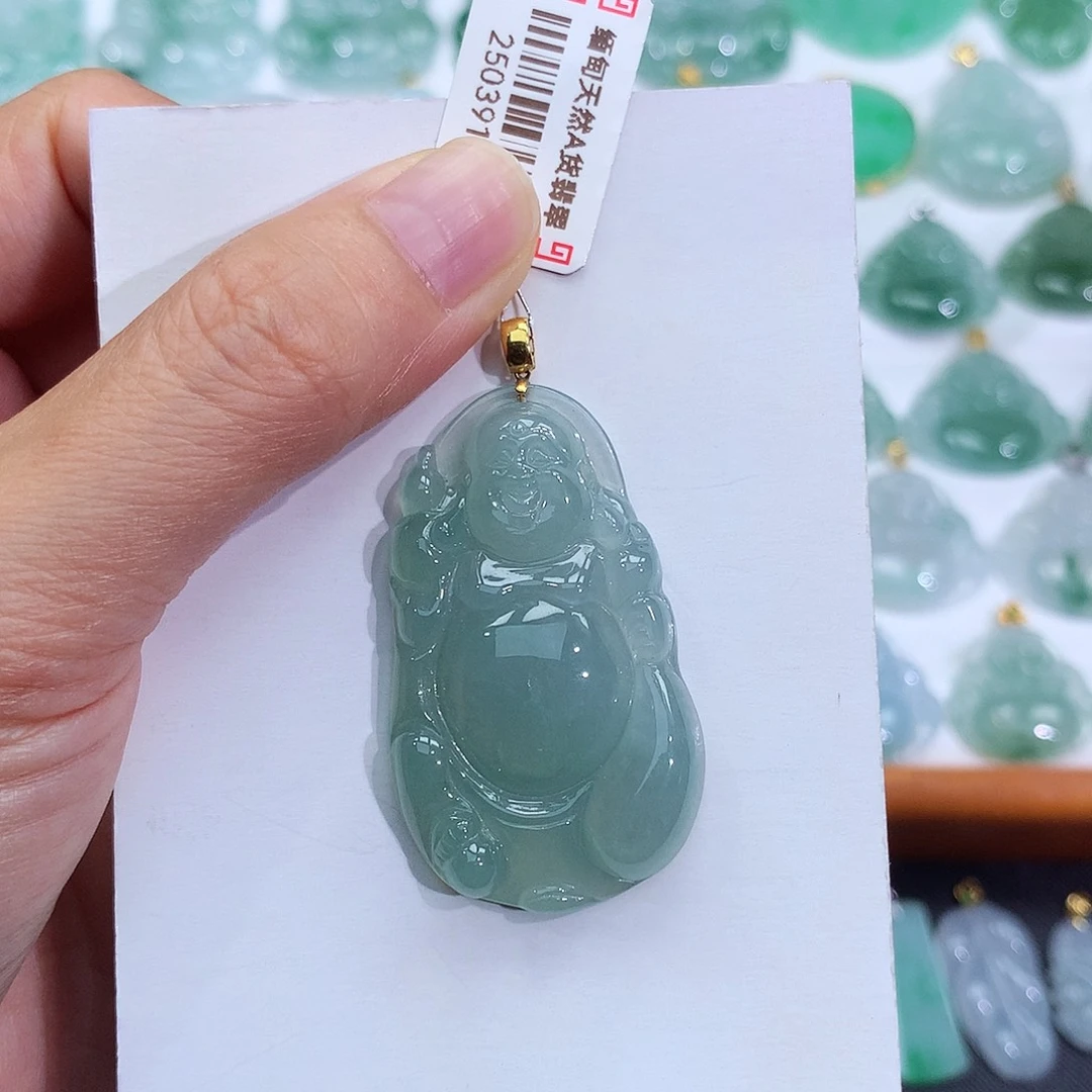 翡翠18K金镶嵌颈饰翡翠吊坠