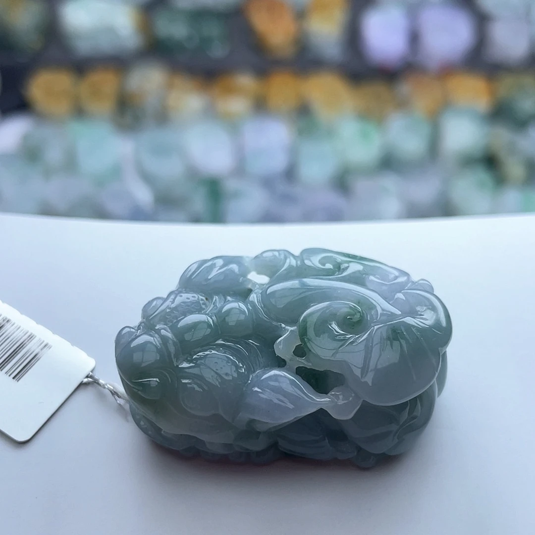 翡翠颈饰未镶嵌貔貅