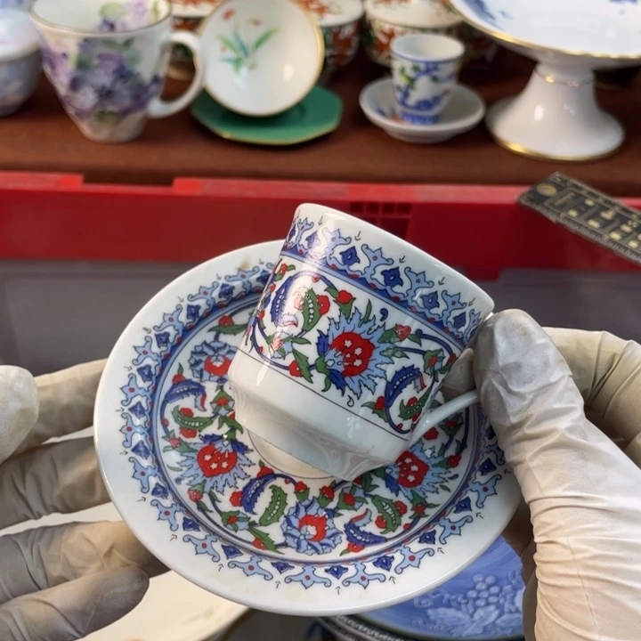 陶他家瓷器真美…开播了
