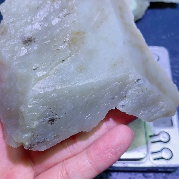 和田玉（糖玉）未镶嵌珠宝半成品