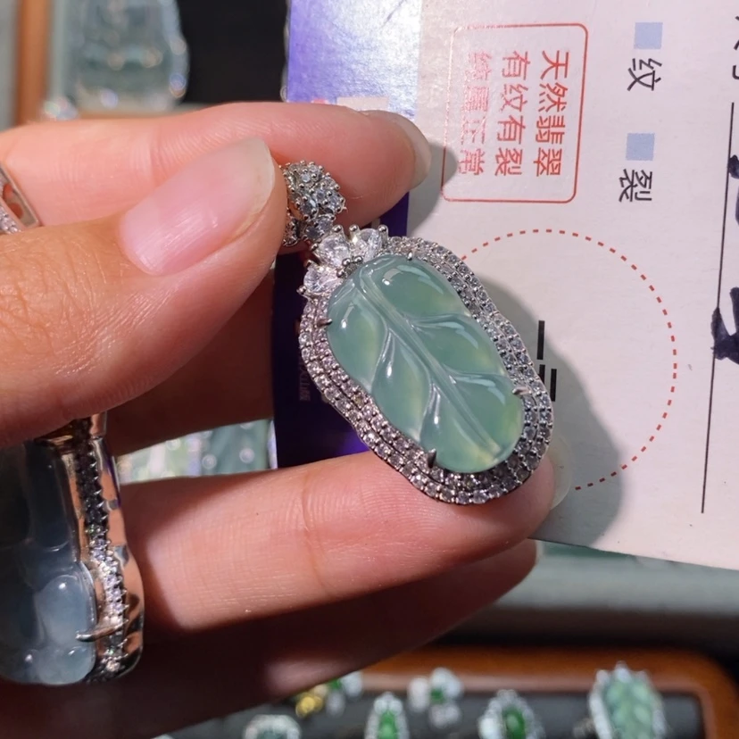 【闪购商品】翡翠未镶嵌颈饰天然