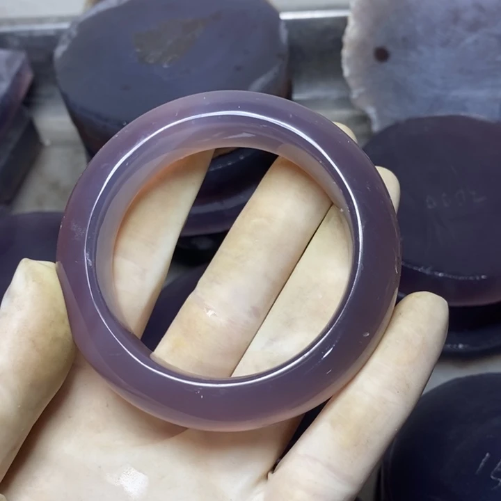 玛瑙/玉髓手镯未镶嵌@****霞