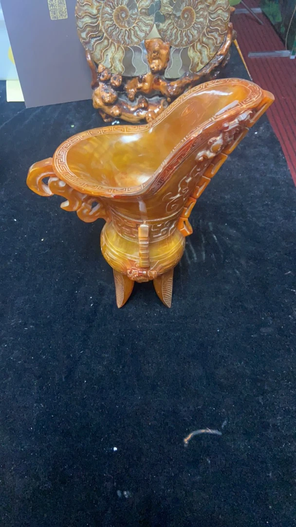 2.16香港王老板-牛角摆件wb35