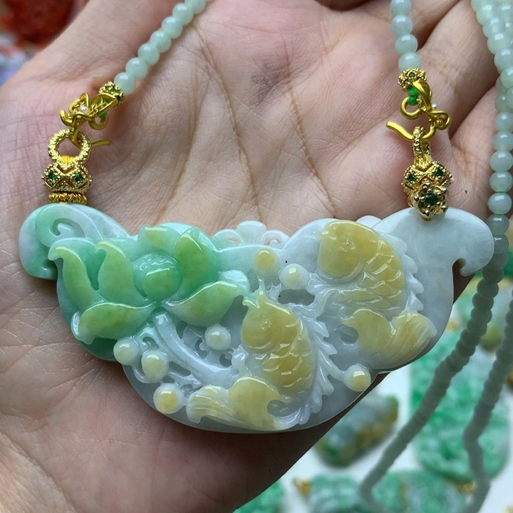 颈饰未镶嵌翡翠翡翠