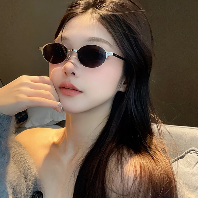 2025新款高级感老钱风墨镜女款适合方圆脸y2k太阳眼镜防紫外线