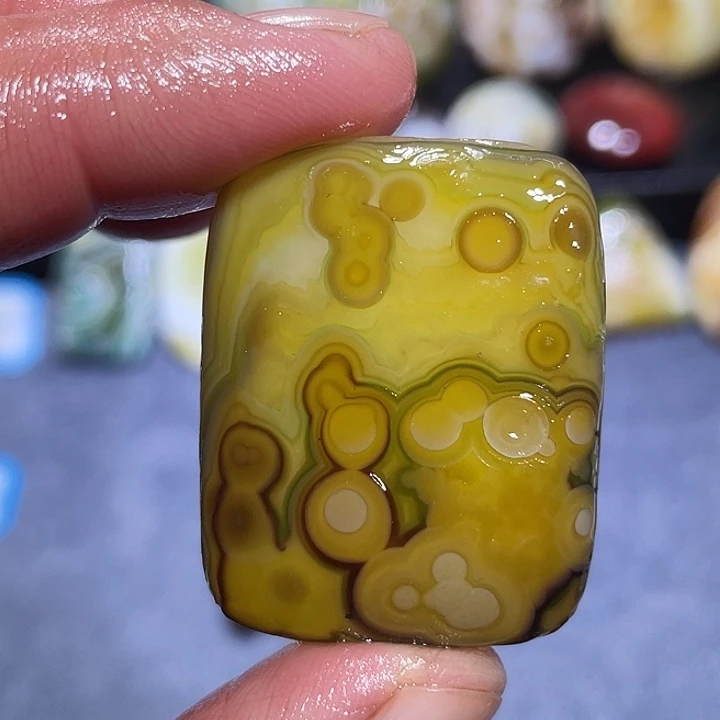 玛瑙/玉髓未镶嵌珠宝奇石