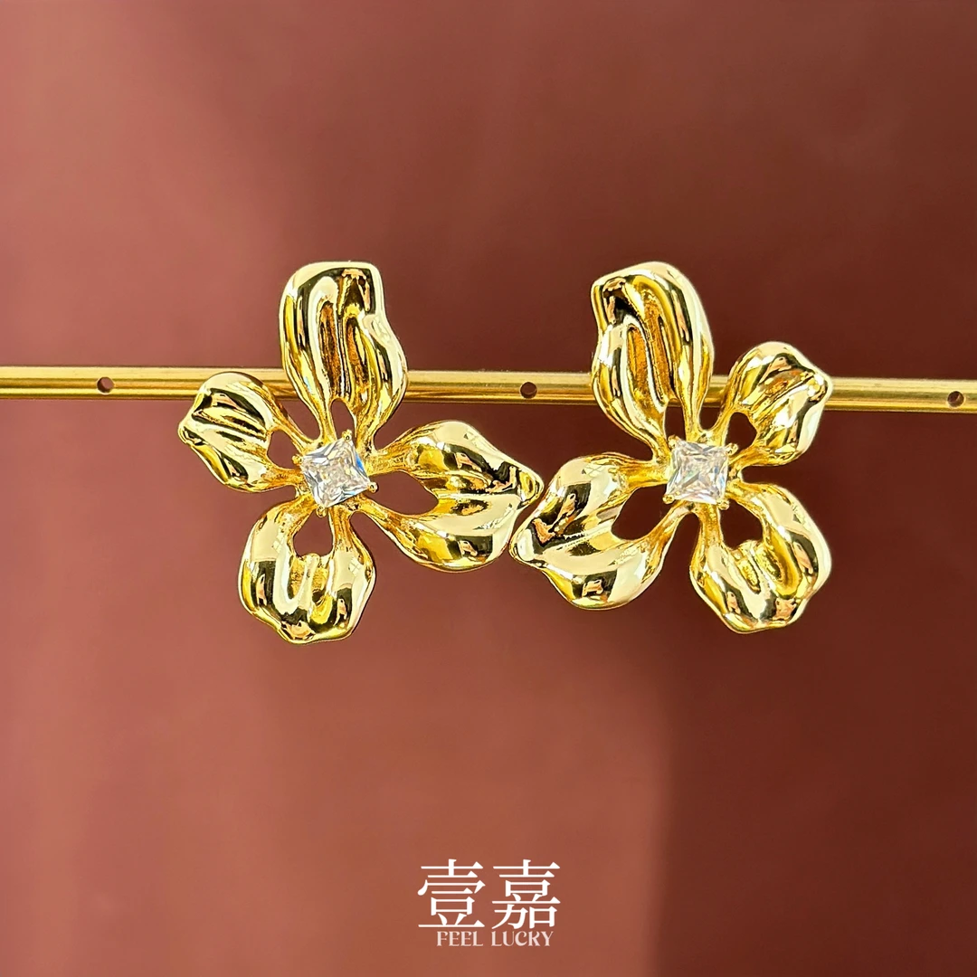 黄铜合成锆石耳饰 壹嘉黄铜耳饰法式轻奢气质四叶草设计耳钉YJ81