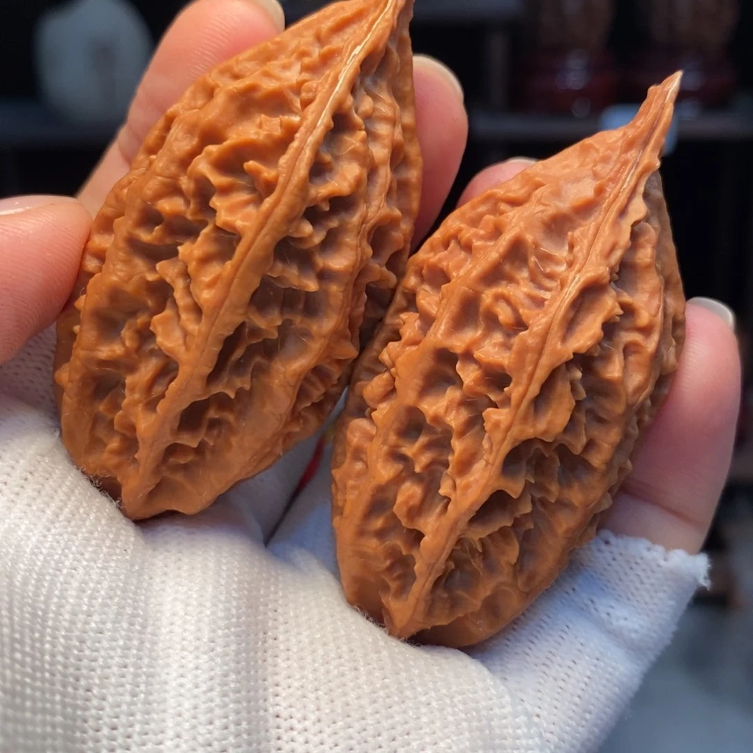 自***人文玩核桃吊坠66龙纹柳叶