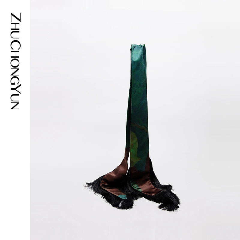 【釉冬翠影】 ZHUCHONGYUN2025冬新款花稿流苏披肩C1FZ4178G