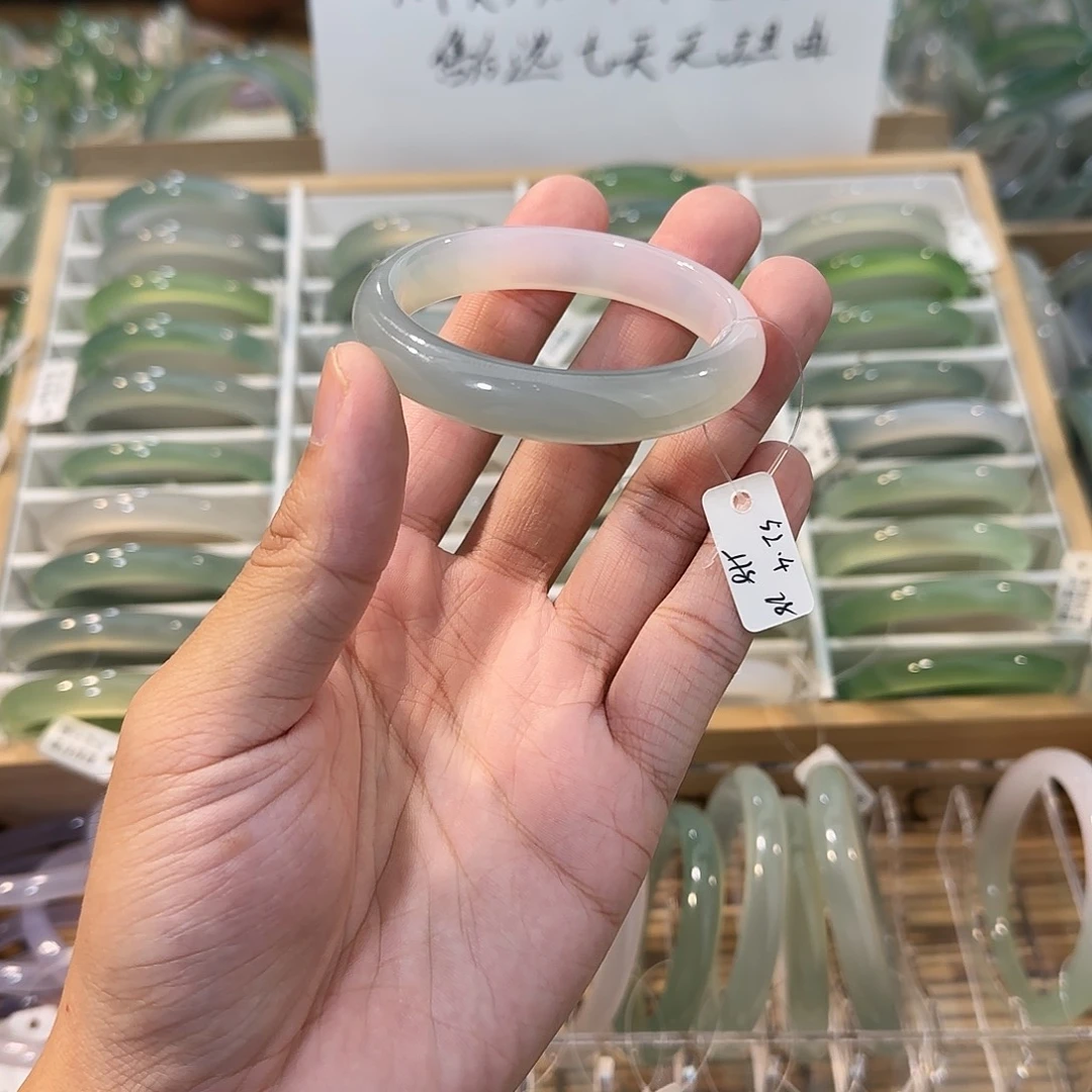 玛瑙/玉髓未镶嵌手镯圈口52.4