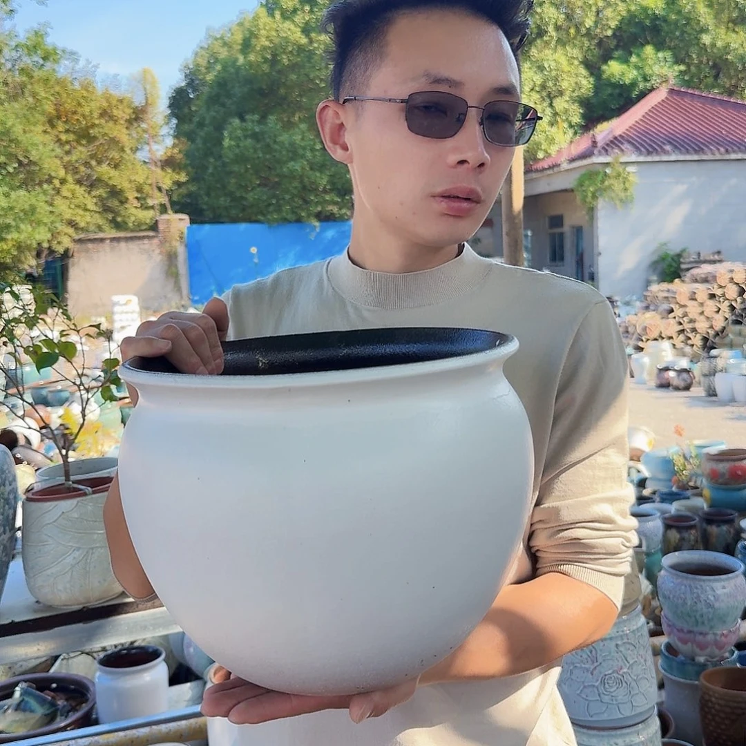 紫砂花盆口30高25（一个胖子白色