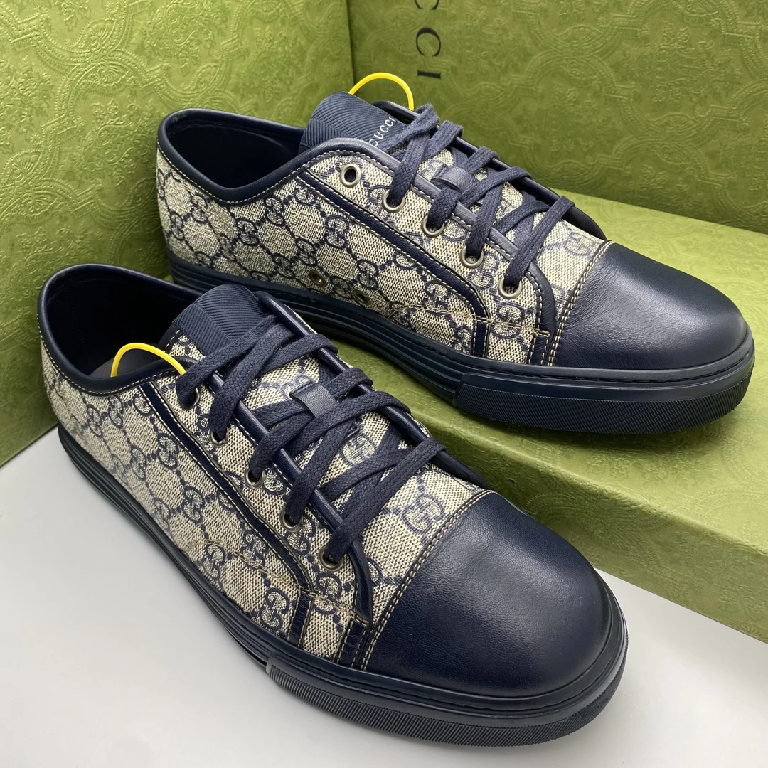95新 GUCCI/古驰 /42欧码/蓝色双G满印皮面休闲时尚低帮板鞋