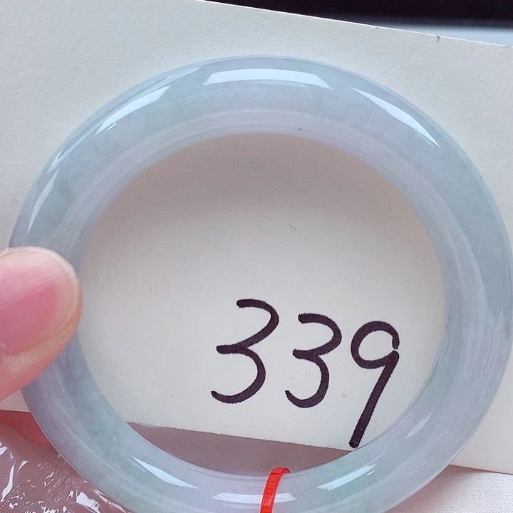 翡翠未镶嵌手镯翡翠